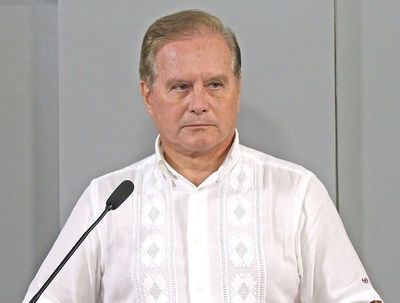 Durand dejó construcción de casas en manos de firmas intermediarias