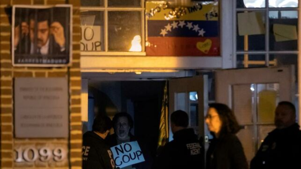 Los activistas de la embajada de Venezuela en EE.UU frenan el desalojo - Radio 1000 AM