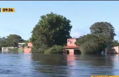 Recorremos Nanawa en canoa - C9N