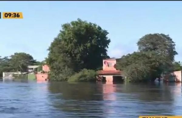 Recorremos Nanawa en canoa - C9N