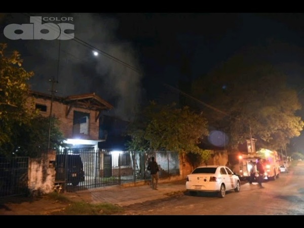 Una casa se incendió dos veces en una noche