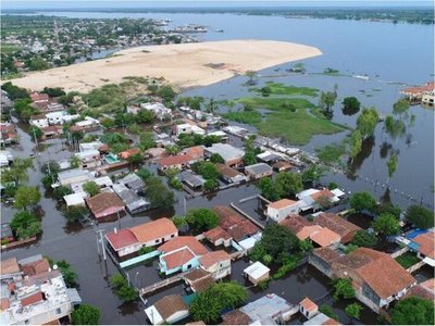Río Paraguay crece 5 centímetros y está a menos de un metro del desastre