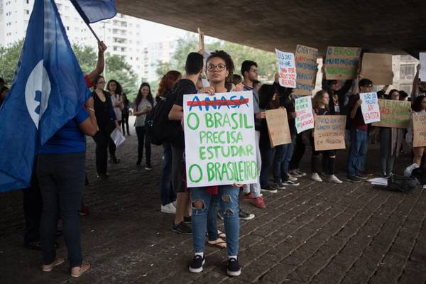 Sociología, filosofía y ciencias, son atacadas por Bolsonaro - ADN Paraguayo