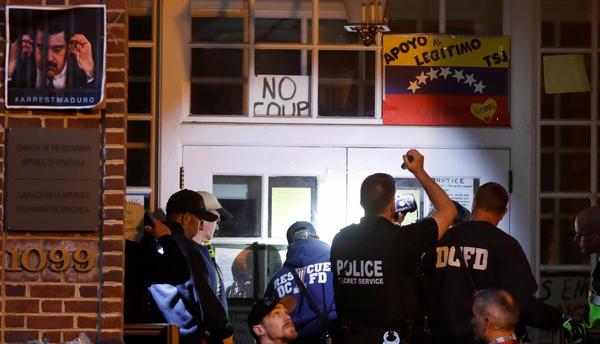 Policía de EE.UU. intenta desalojar embajada de Venezuela ocupada por chavistas » Ñanduti
