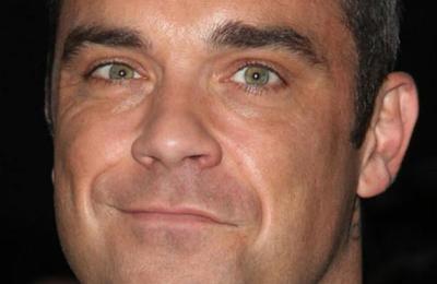 Como el niño de 'Sexto Sentido': Robbie Williams asegura que de pequeño veía y hablaba con muertos - C9N