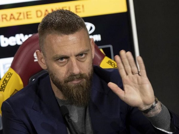 Daniele De Rossi deja la Roma tras 18 temporadas