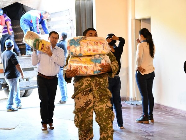 Continúan los trabajos de asistencia a las familias afectadas por las inundaciones - Radio 1000 AM