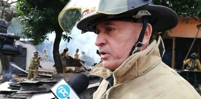 HOY / Bomberos también 'apalean' a Mario, califican su gestión en seguridad como 'pésima'