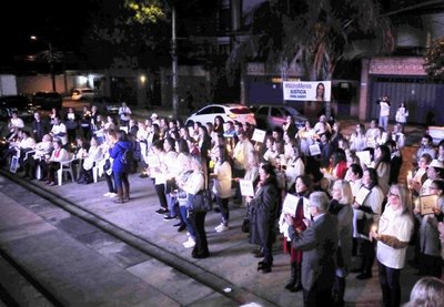Reclaman justicia para las madres que fueron víctimas de feminicidio - Edicion Impresa - ABC Color