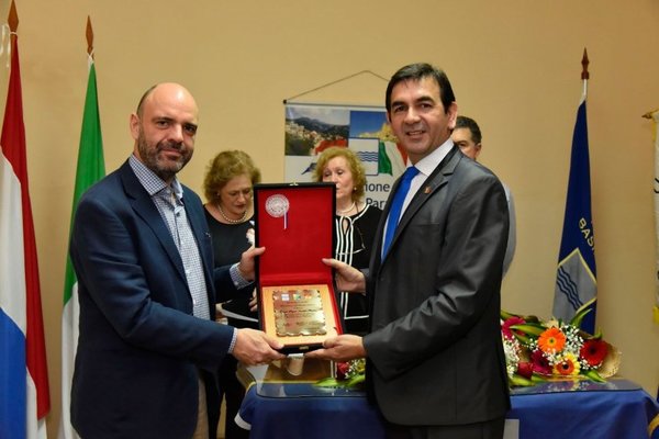 Premiación a la identidad italiana - Edicion Impresa - ABC Color