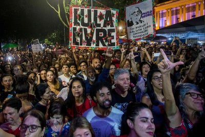 Movilización contra la política educativa de Bolsonaro - Internacionales - ABC Color