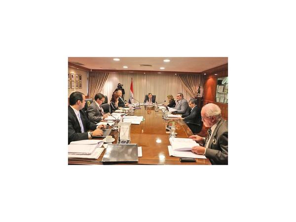 Corte elegirá a defensor general y les da a candidatos última chance