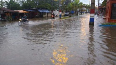 Río sigue subiendo en Pilar: Llega a los 8 metros y medio de altura » Ñanduti