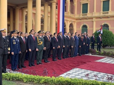 Marito participó en izamiento de bandera y Te Deum - ADN Paraguayo