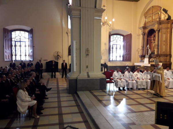 Iglesia insta a mejorar la calidad del gasto público y a combatir la corrupción - Radio 1000 AM