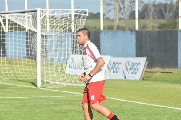El “3” se apresta para el juego ante Ovetense - ADN Paraguayo