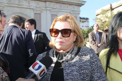 Ministra felicita a las madres y garantiza protección del Estado en casos de violencia | .::Agencia IP::.