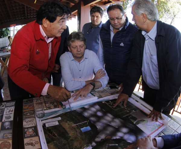 Paraguay y Brasil agilizarán procesos para iniciar construcción del puente Carmelo Peralta-Murtinho | .::Agencia IP::.