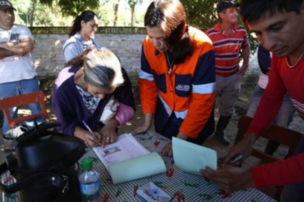 Denuncian falta de organización para distribuir kits de alimentos en Pilar - ADN Paraguayo