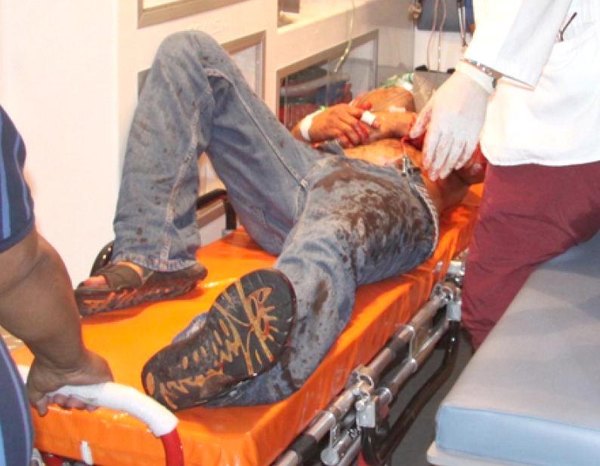 Un menor apuñaló a su padrastro en pelea