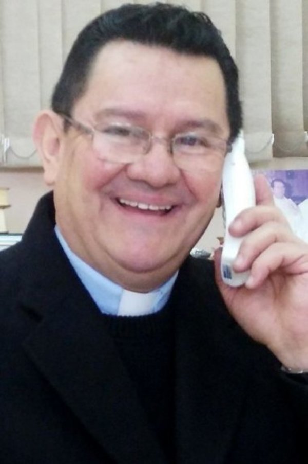 Sacerdote salesiano fallece en vuelco en la Transchaco - Edicion Impresa - ABC Color