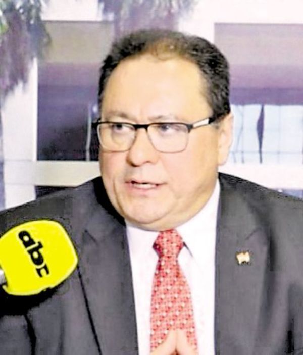 En apenas un mes, Itaipú repartió más de G. 1.400 millones en viáticos - Edicion Impresa - ABC Color