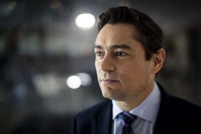La oposición quiere cooperación militar