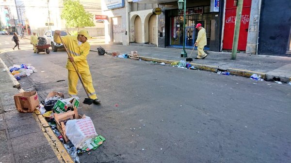 Unas 65 toneladas de basuras dejaron los festejos patrios