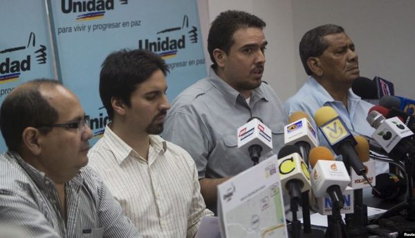 Representantes de Guaidó y Maduro viajan a Noruega en busca de diálogo