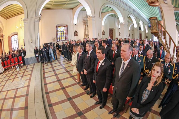 Monseñor centró su mensaje en temas sociales y económicos en Te Deum - ADN Paraguayo