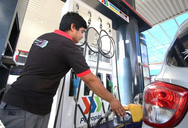 Petropar ofrece precio diferencial, pero transportistas no aceptan