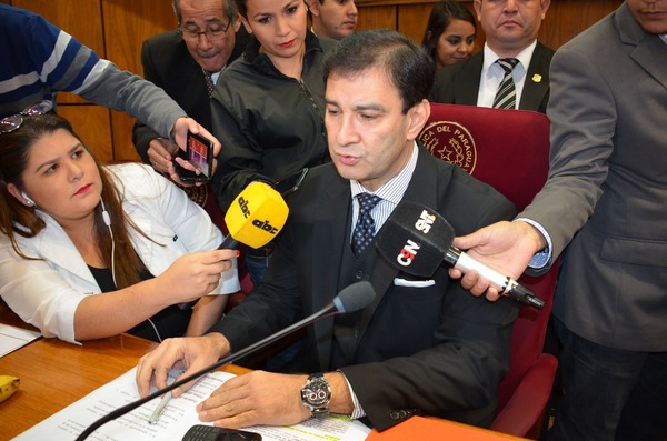 Presidente del Senado afirma que pérdida de investidura debe tratarse hoy - .::RADIO NACIONAL::.