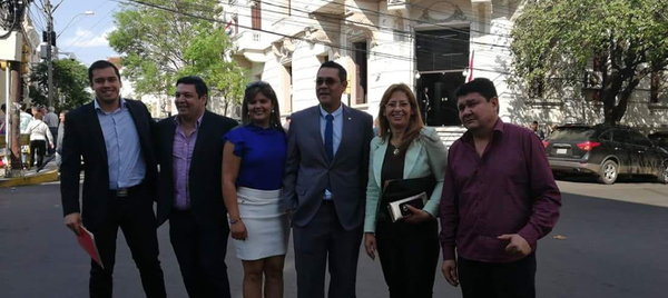 “Existen buenas expectativas” sobre diálogo del Ejecutivo con concejales - ADN Paraguayo