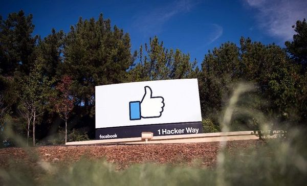 Facebook restringe el uso de sus transmisiones en vivo - Tecnologia - ABC Color