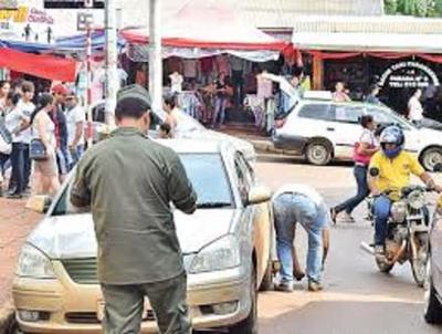 Suspenden cobro por estacionamiento y cepo en CDE