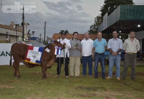 GRANDES CAMPEONES DE LA EXPO SANTA RITA 2019 - Edicion Impresa - ABC Color