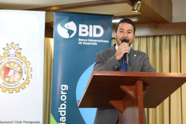 Viceministro defiende programa “Agenda Digital” del Mitic
