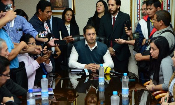 Prieto busca tener mayoría en la Junta Municipal