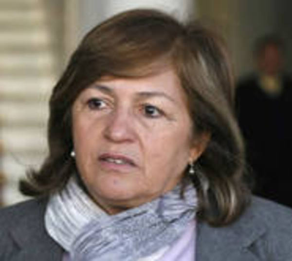 Tribunal absuelve a exministra de la SEN por lesión de confianza - Paraguay.com