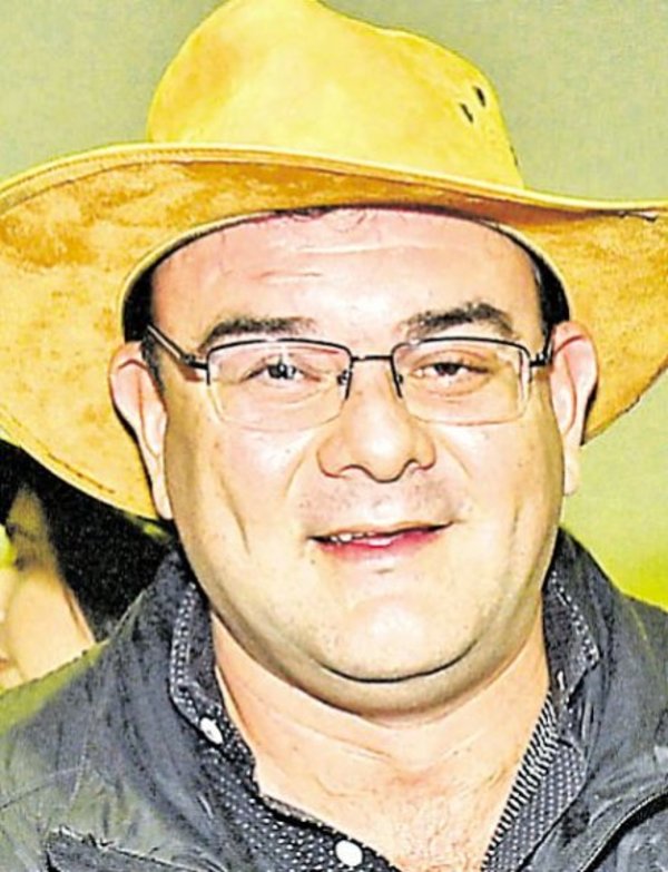 El cartista Rivas chicanea para evitar perder fueros - Edicion Impresa - ABC Color