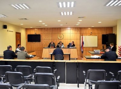 Exsacerdote afronta juicio oral por coacción sexual - Edicion Impresa - ABC Color