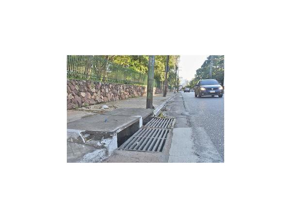 Sugieren que se municipalicen los servicios de agua potable y cloaca