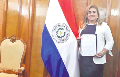 Firmas para solicitar expulsión de diputada | Diario Vanguardia 07