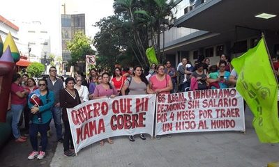 Sindicalistas de IPS exigen pago por maternidad