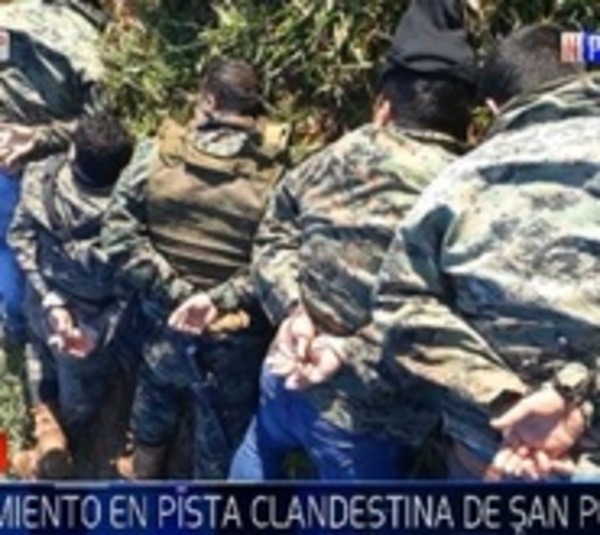 Detienen a policías que custodiaban droga en pista clandestina - Paraguay.com