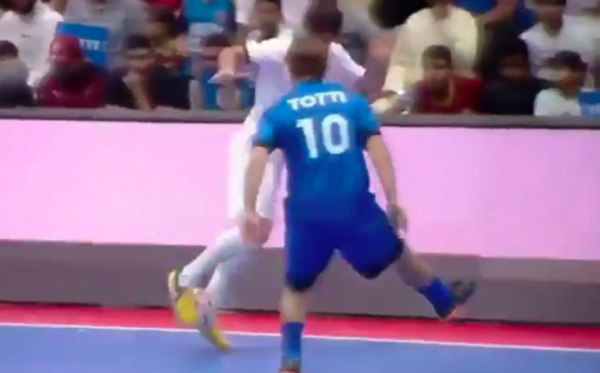 Un paraguayo humilla a Totti