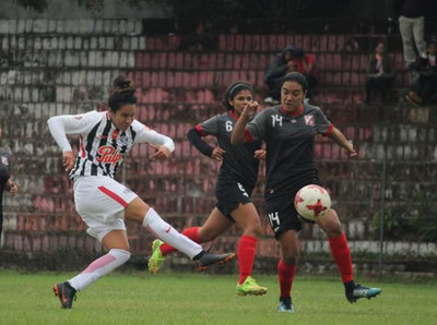 Fin de semana a puro fútbol femenino - ADN Paraguayo