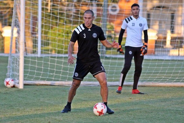 Verón jugará mañana su último partido en Olimpia - Deportes - ABC Color