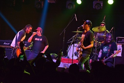 Fanáticos del punk rock vibrarán este sábado en el Casco Antiguo