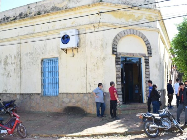 Villarrica: Asaltan agencia de quiniela y se llevan G. 20 millones